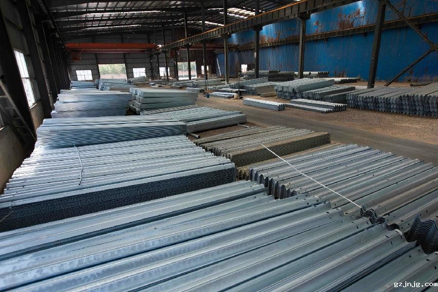 交通护栏板价格 交通护栏板价格